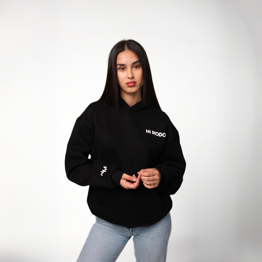 Me Vale Hoodie - Black